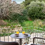 Katerina's Cozy Mountain View