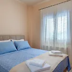 Katerina's Cozy Mountain View Lejlighed *