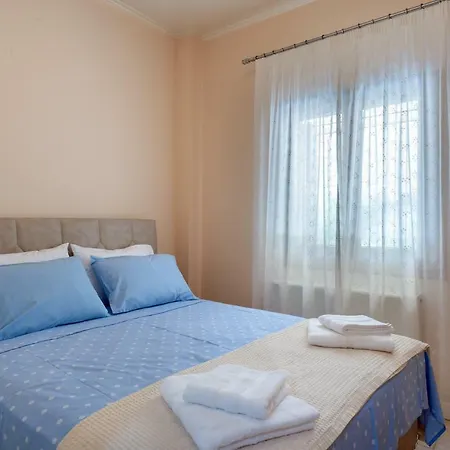 Katerina's Cozy Mountain View Appartamento *