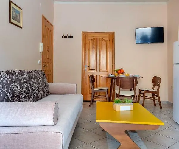 Katerina's Cozy Mountain View Apartament